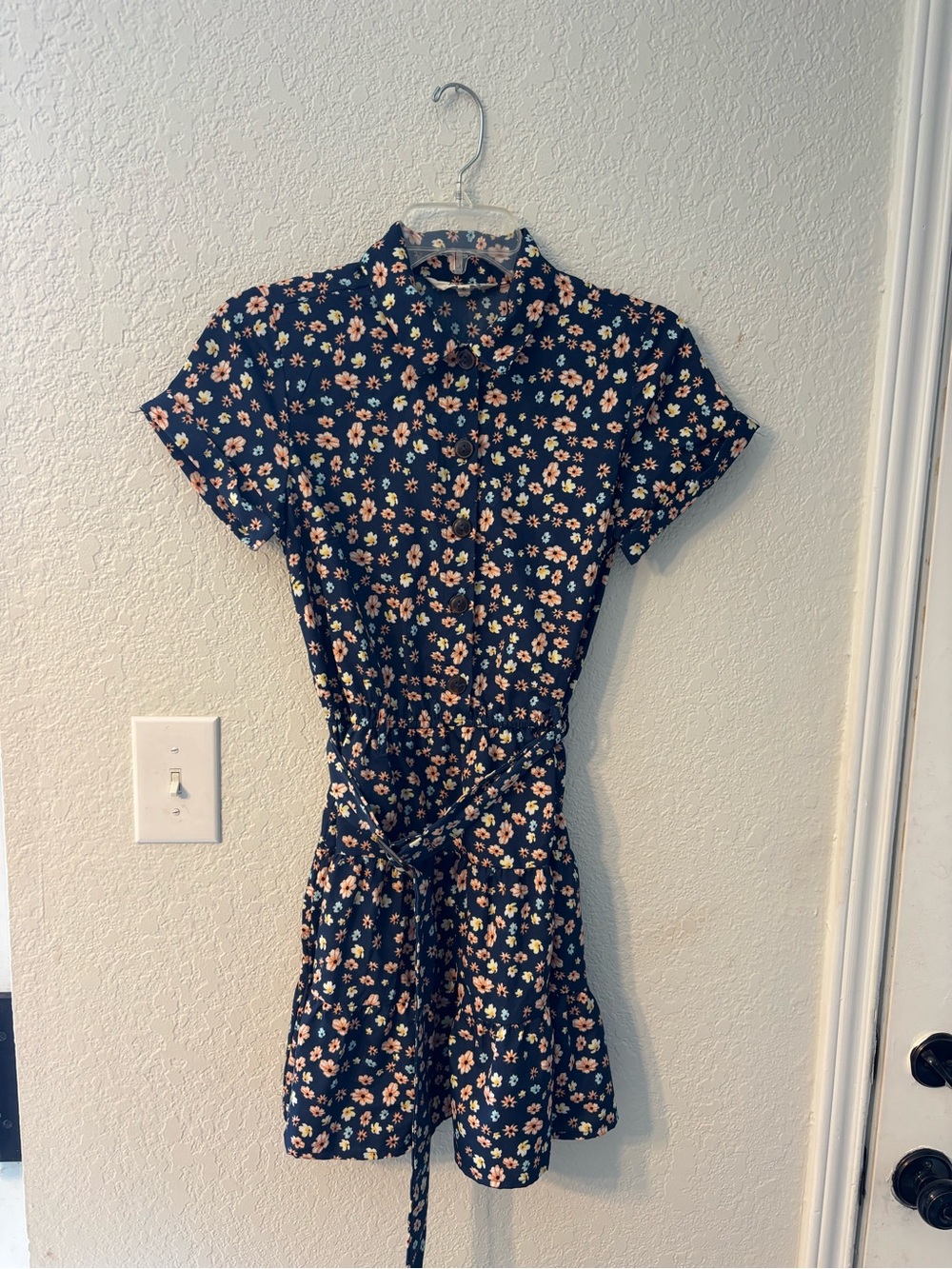 Floral Navy Button-Front Mini Dress with Tie Waist by A Hint of Blush size S